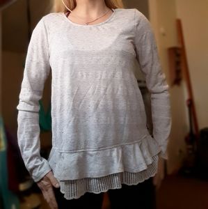 Medium ruffled bottom long sleeved top